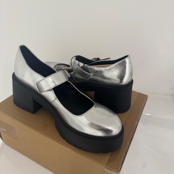 Madden NYC Lug Sole Mary Jane Shoes | adjustable Strap, Comfort Foam Insole - Picture 2 of 6